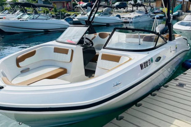 Picture of 22ft Bayliner VR6